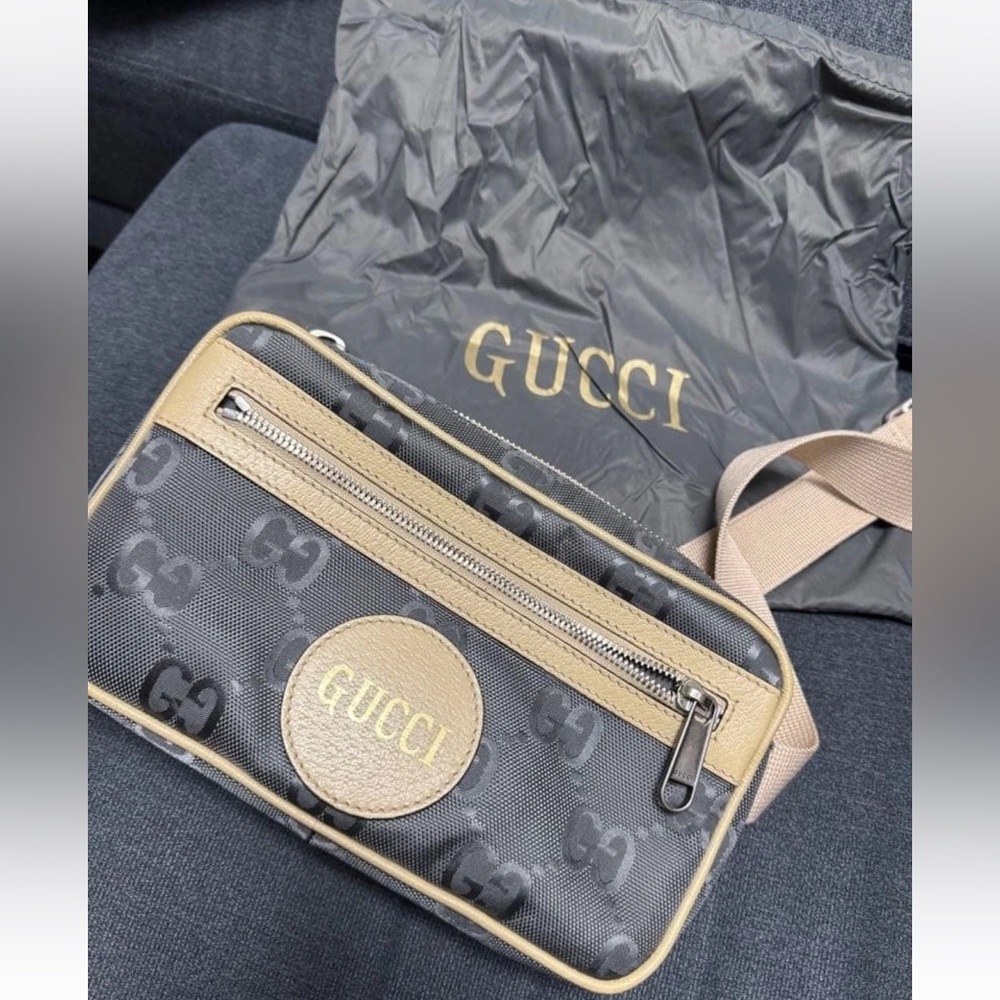 Gucci Black and Tan Belt Bag - Picture 1 of 4
